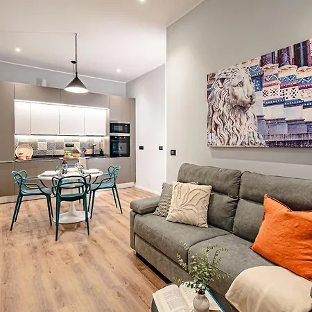 Donghi House - *